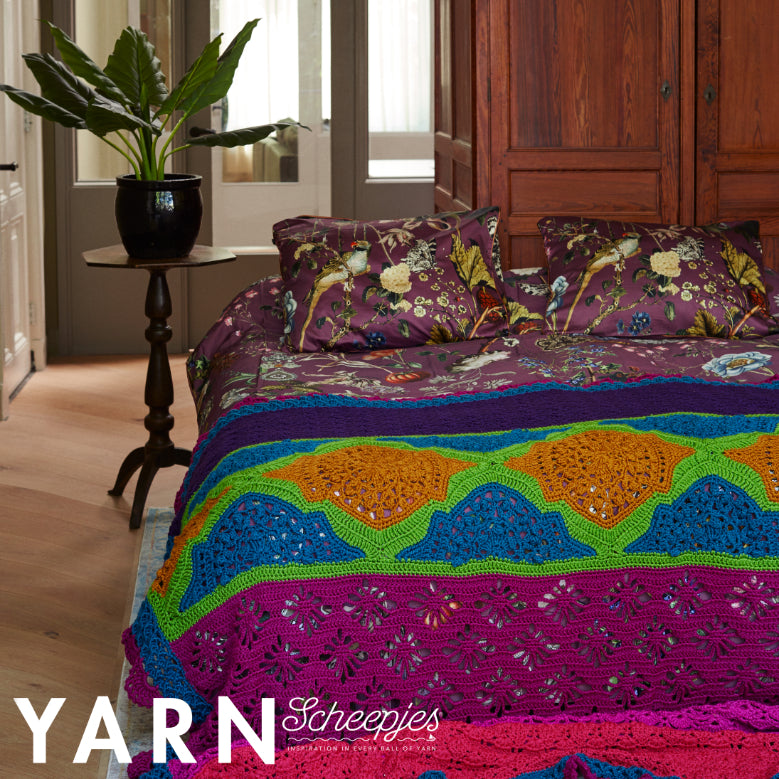 Scheepjes YARN Bookazine 12 Romance